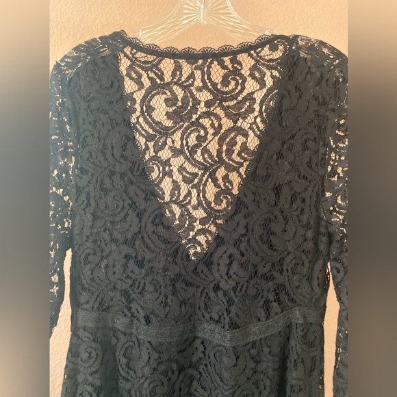 Black Lace Beauty by Kimchi Blue S10 - Picture 4 of 12